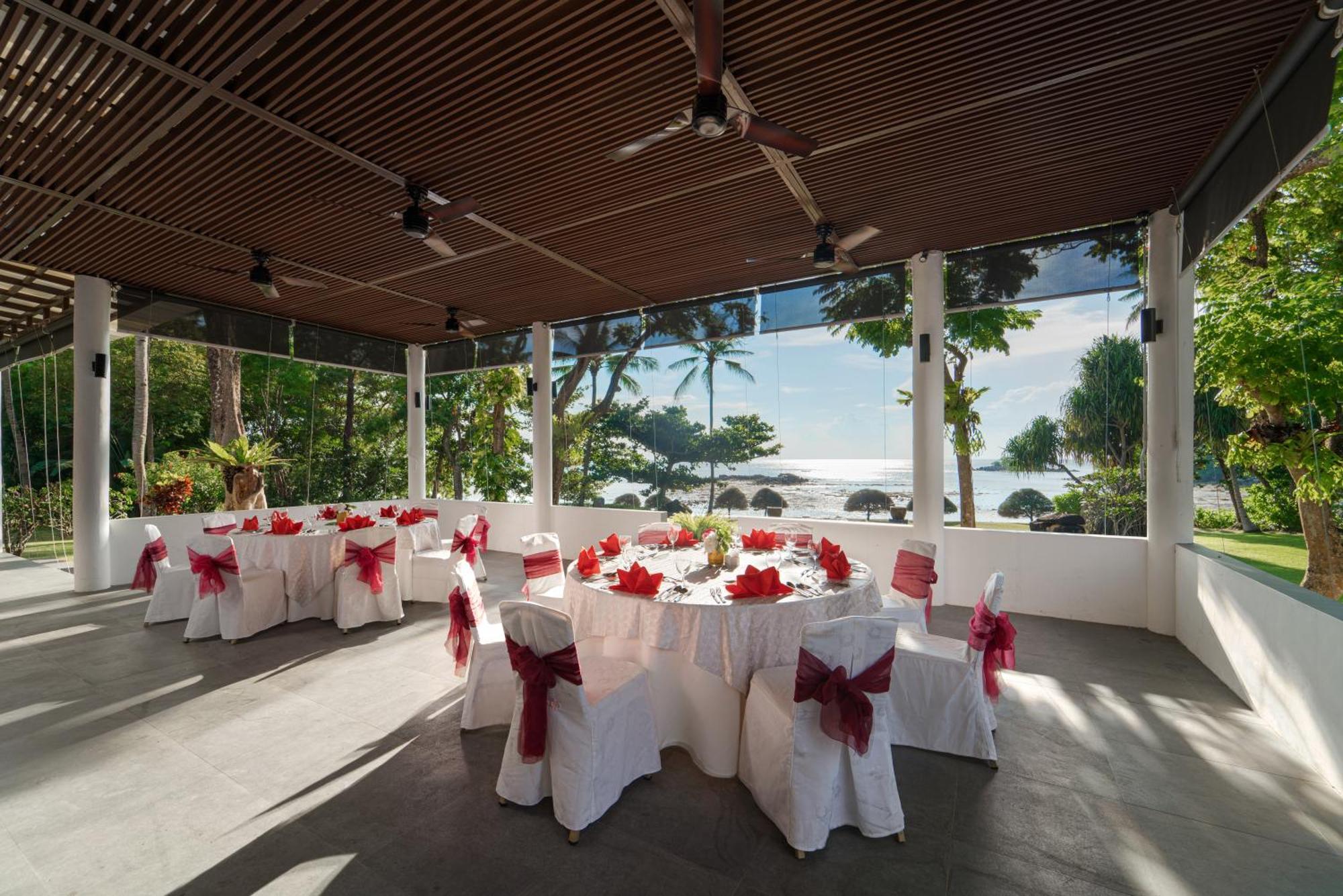 Nirwana Beach Club Lagoi Bagian luar foto