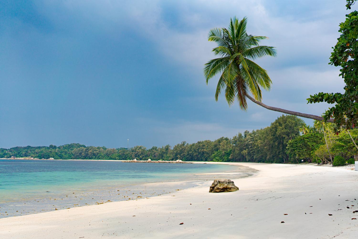 Nirwana Beach Club Lagoi Bagian luar foto