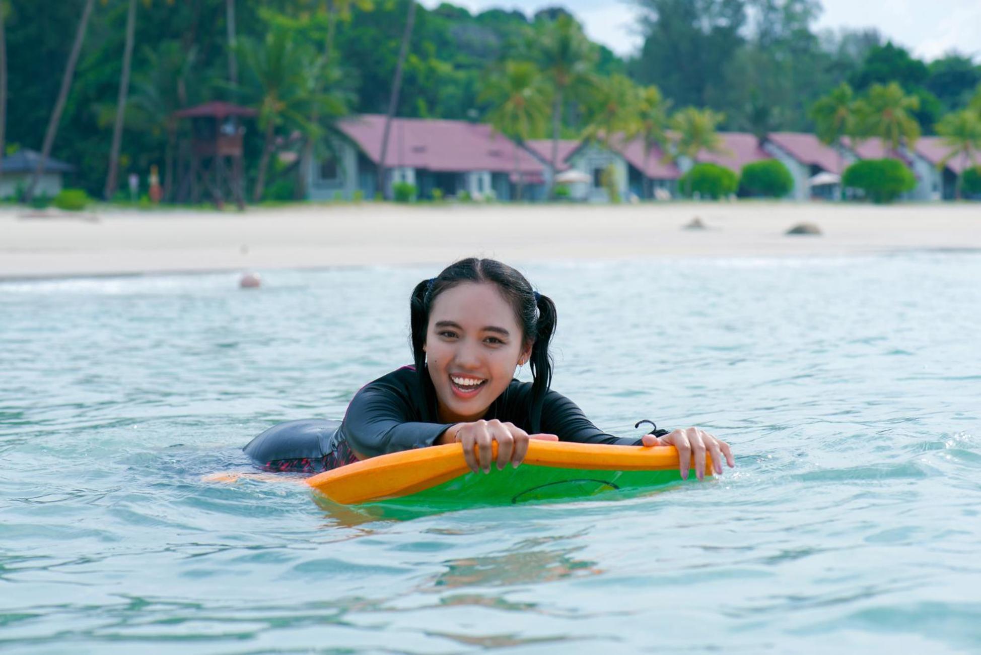 Nirwana Beach Club Lagoi Bagian luar foto